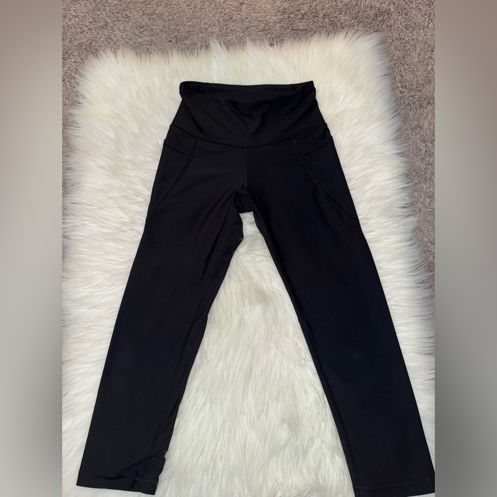 Old Navy Power Soft High Waisted Crop Leggings